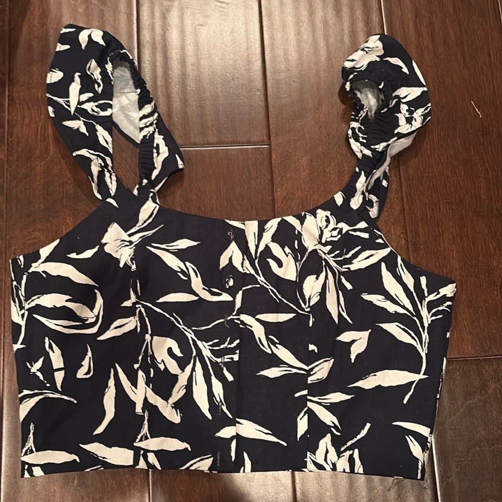 JOA Los Angeles Crop Top